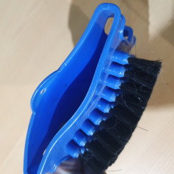 Gant brosse