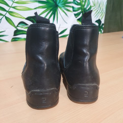 Boots 34