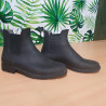 Boots 35