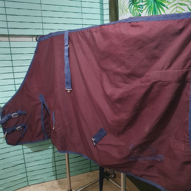 Couverture de box 145cm