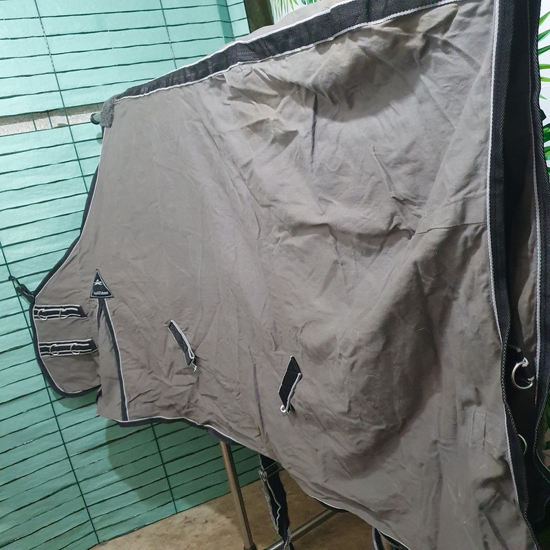 Couverture de box 135cm