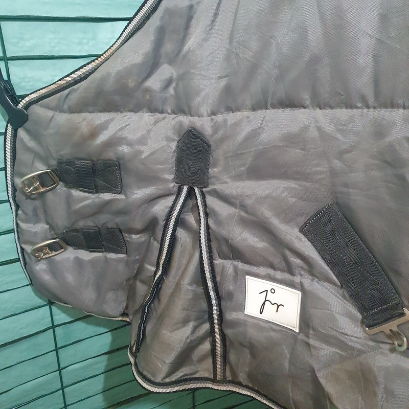 Couverture de box 105cm