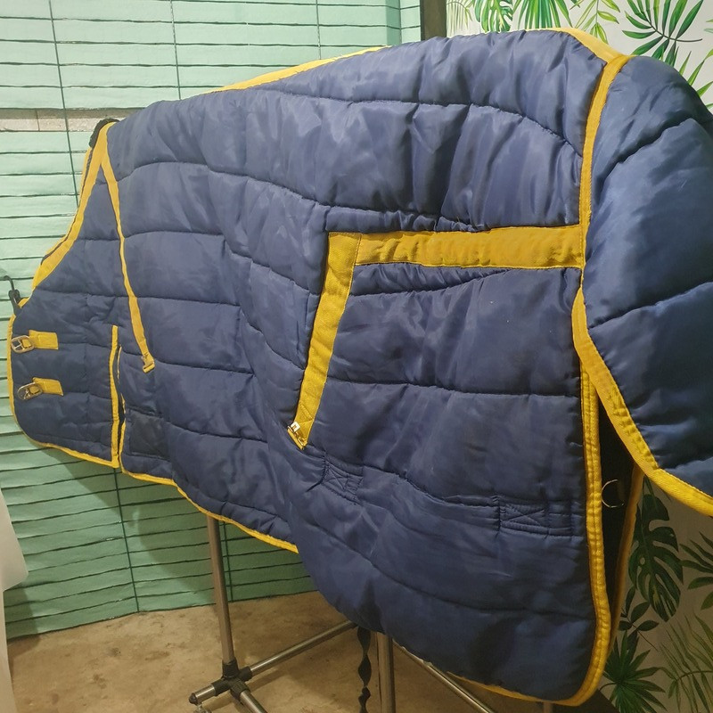 Couverture de box 150cm